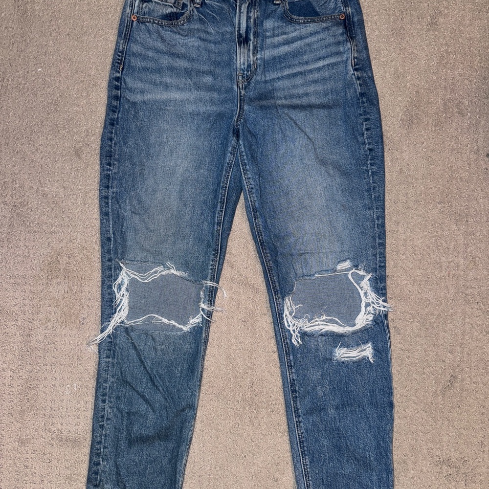 American Eagle Mom Jeans